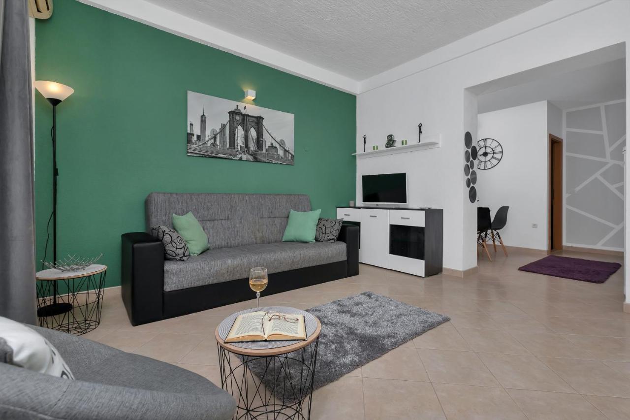Apartmani Luna Baška Voda Exteriér fotografie