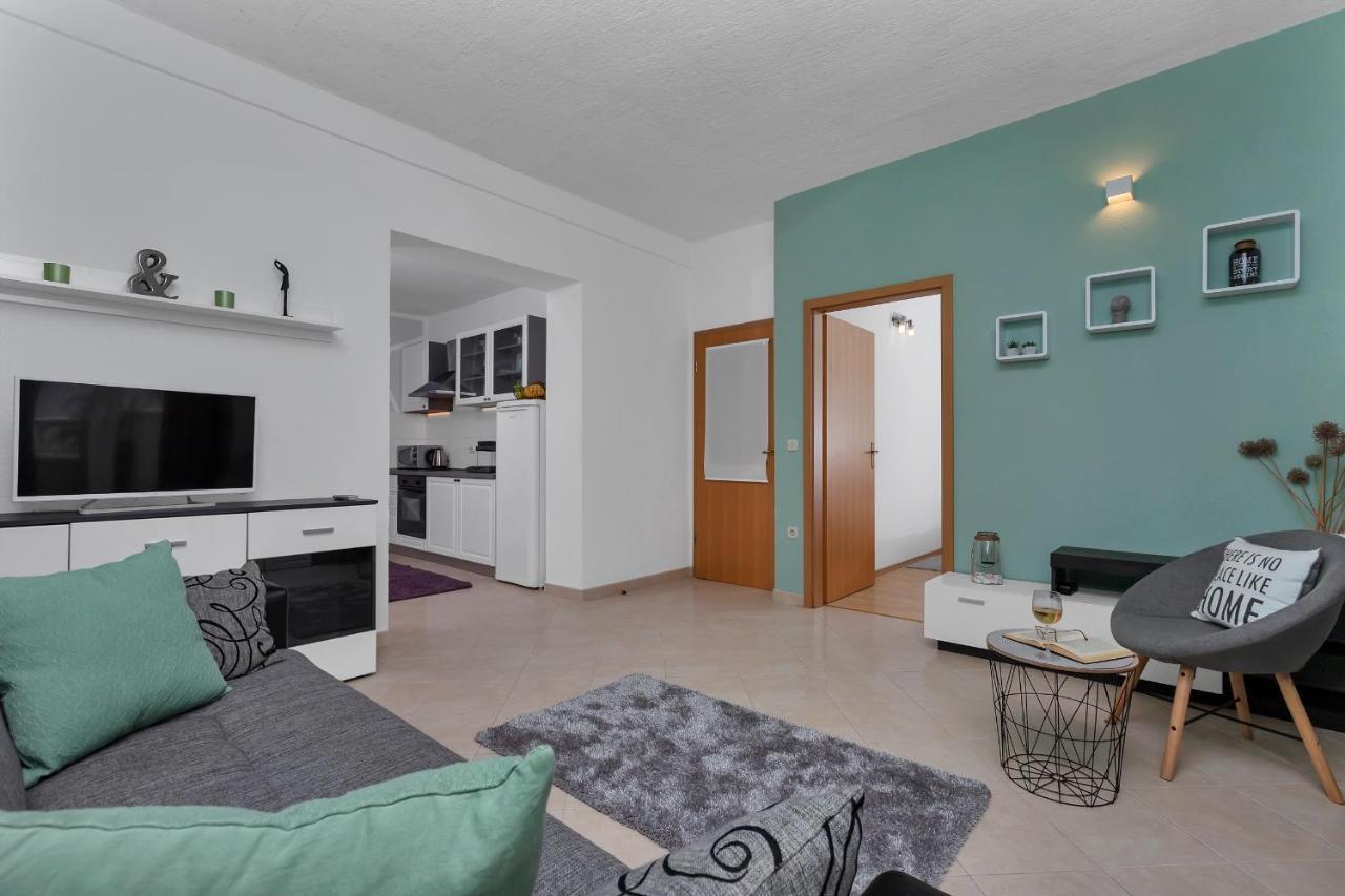 Apartmani Luna Baška Voda Exteriér fotografie
