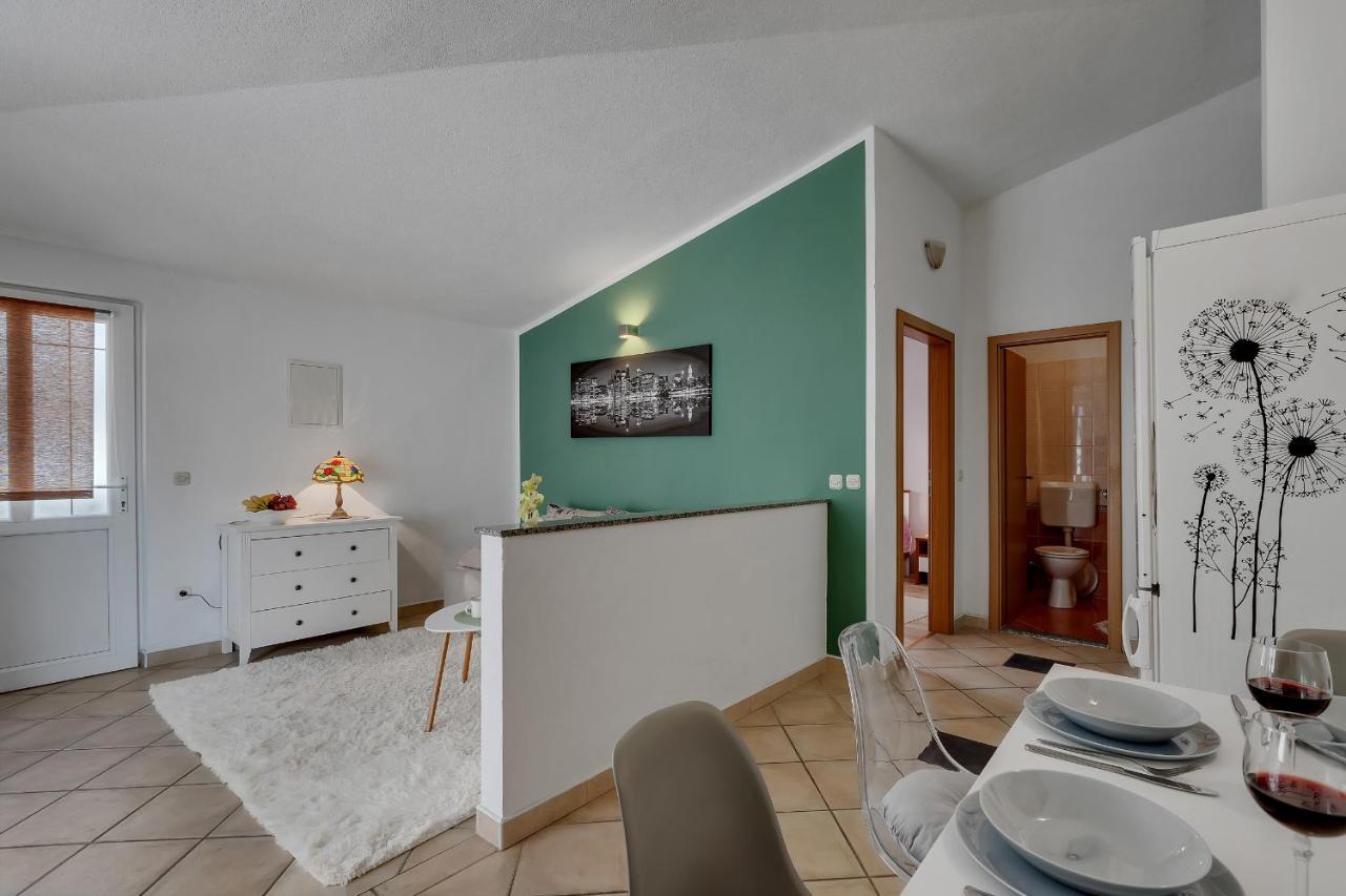Apartmani Luna Baška Voda Exteriér fotografie