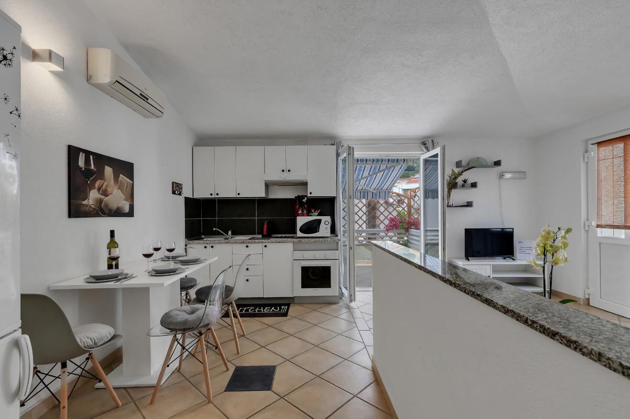 Apartmani Luna Baška Voda Exteriér fotografie
