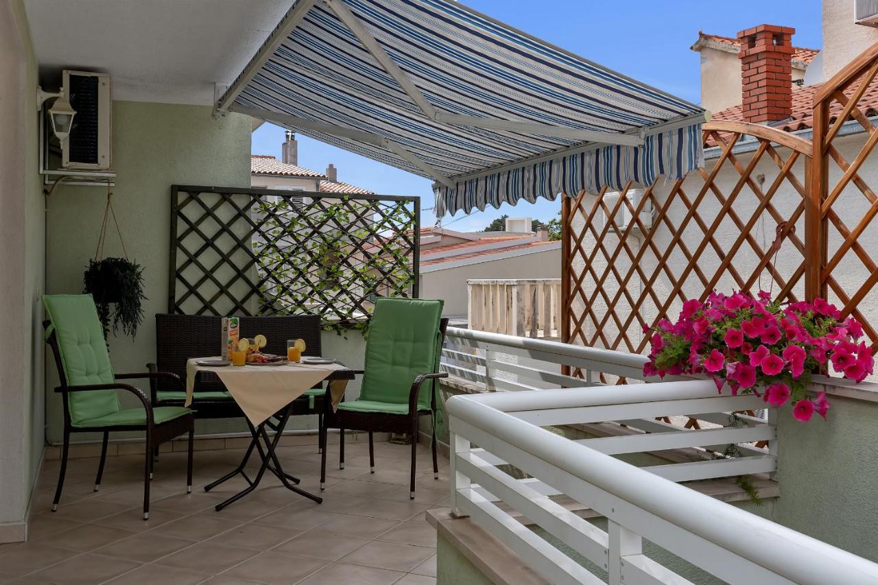 Apartmani Luna Baška Voda Exteriér fotografie