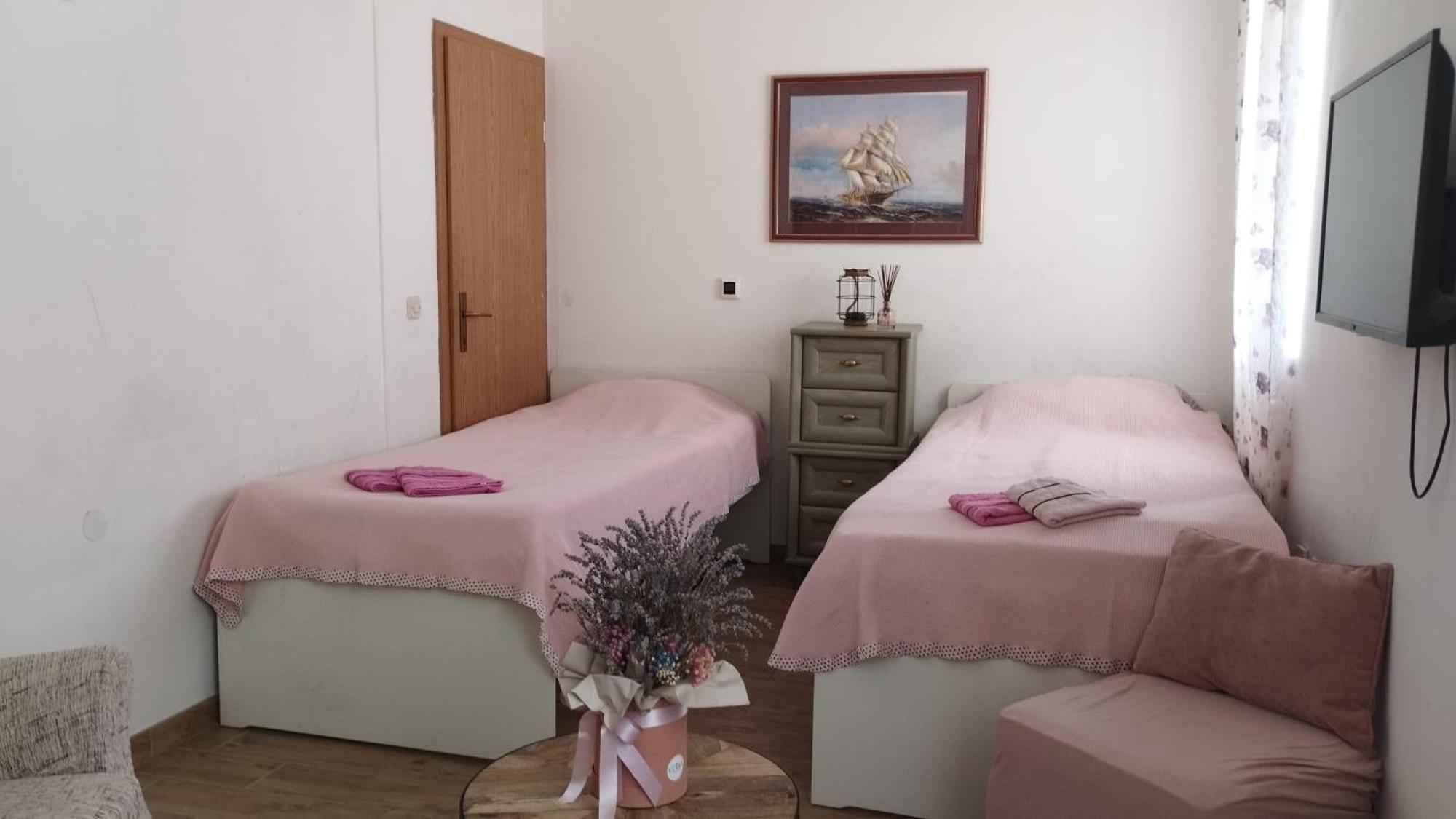 Apartmani Luna Baška Voda Exteriér fotografie